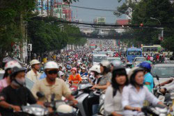 Wie kommt man eigentlich in Saigon über die Straße?