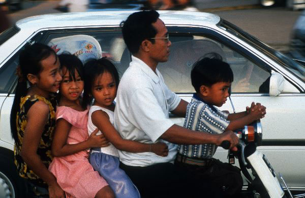 Kambodscha. Im Verkehr.