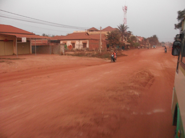 So wie damals - die Einfahrt nach Siam Reap