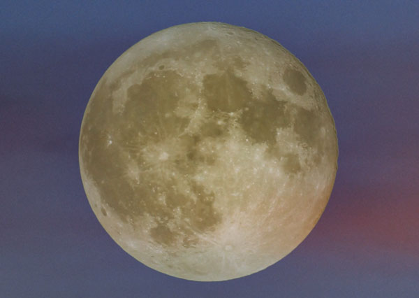 Tante Hilde auf dem Mond Tante Hilde auf dem Mond